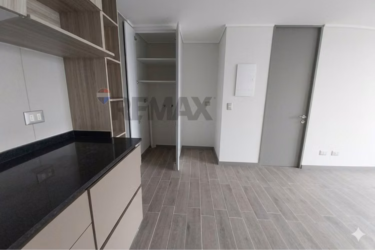 Arriendo de departamento nuevo en san miguel