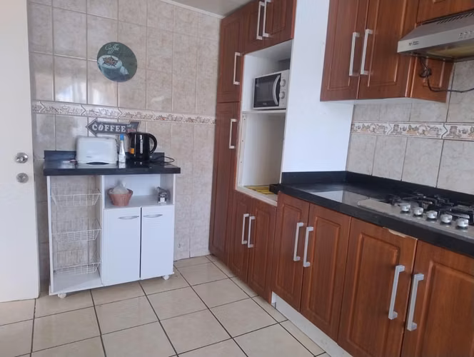 HERMOSA Y AMPLIA CASA EN ARRIENDO CON PISCINA