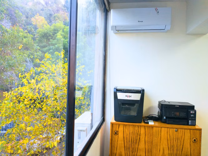 OPORTUNIDAD  OFICINA COMERCIAL METRO UC BARRIO LASTARRIA