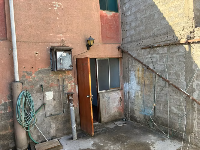 CASA 2D CON PATIO EN ANTOFAGASTA