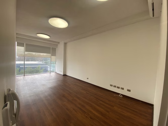 SE VENDE OFICINA PUERTAS DE CHICUREO NUEVA