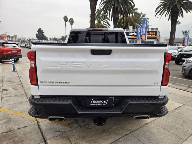 Chevrolet Silverado Silverado 5.3l Lt Tb At 4wd...