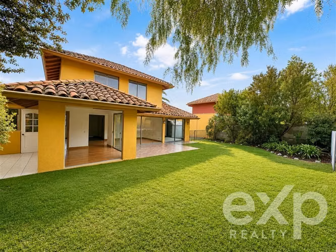 Arriendo Casa Chamisero con Piscina Cercana a Colegios.