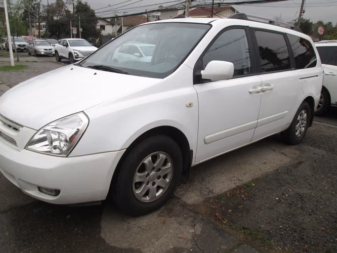 KIA GRAND CARNIVAL EX LIMITED 2.9 DIESEL AUTOMATICA