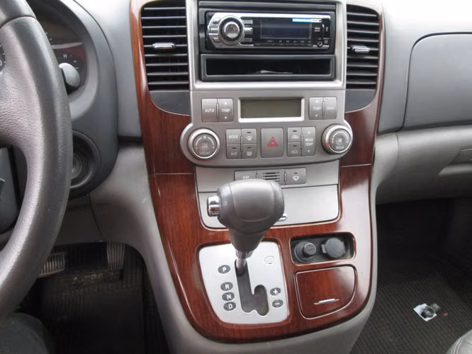 KIA GRAND CARNIVAL EX LIMITED 2.9 DIESEL AUTOMATICA - Imagen 8