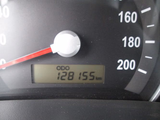 KIA GRAND CARNIVAL EX LIMITED 2.9 DIESEL AUTOMATICA - Imagen 9
