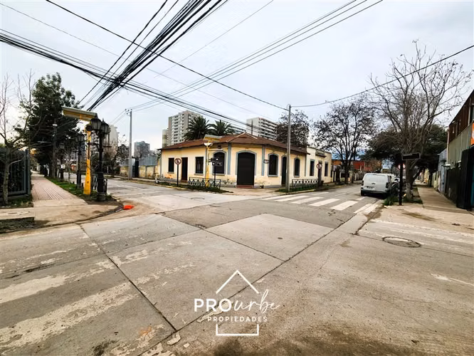 Sitio en venta en La Cisterna para desarrollo inmobiliario