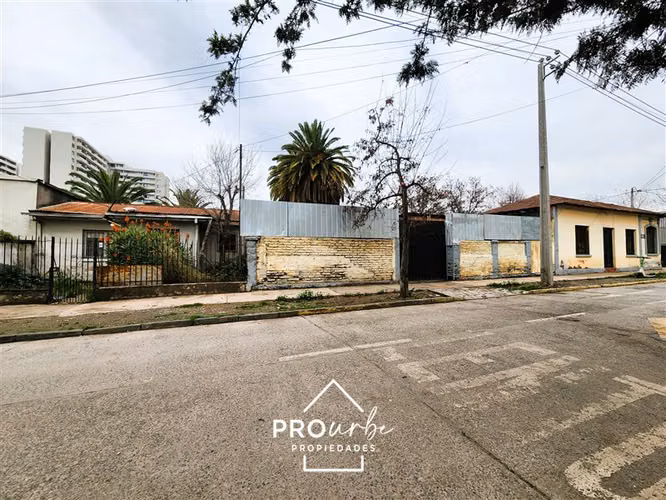 Sitio en venta en La Cisterna para desarrollo inmobiliario