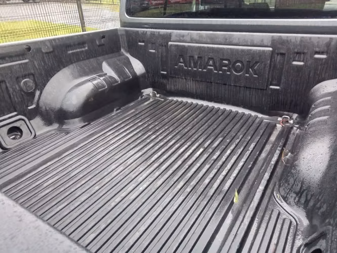 VOLKSWAGEN AMAROK 2023