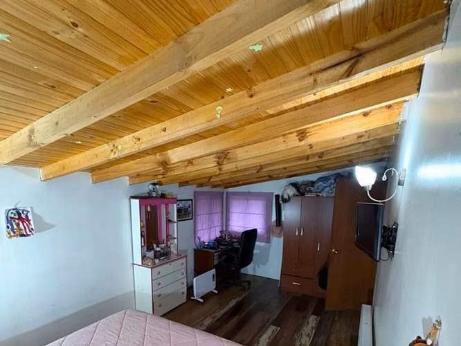 VALDIVIA Corvi Pasaje 21  Casa 2 pisos 3 Dorm 2 baños