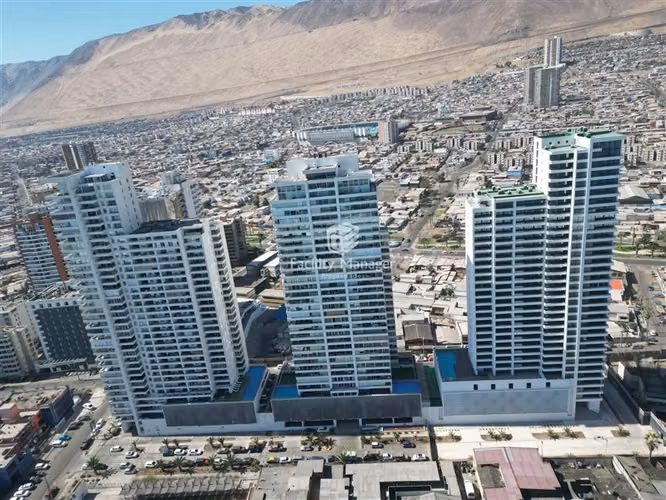 Depto. de Lujo, en Primera Línea en Iquique 4 D 4B