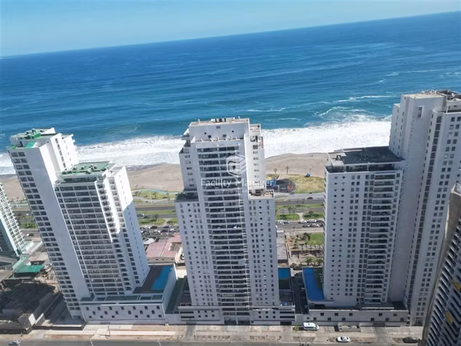 Depto. de Lujo, en Primera Línea en Iquique 4 D 4B