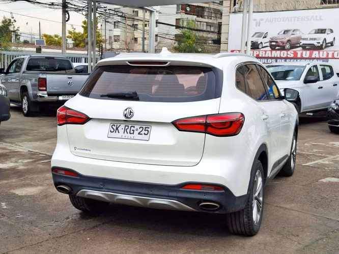 MG HS 2023