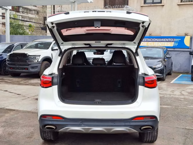 MG HS 2023