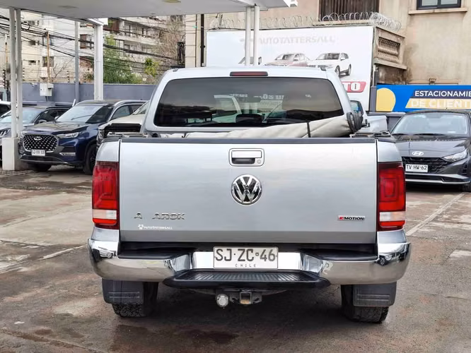 VOLKSWAGEN AMAROK 2023