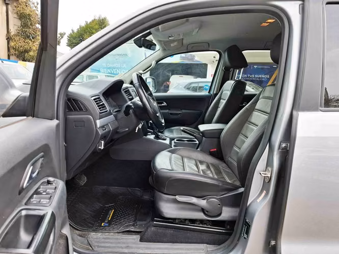VOLKSWAGEN AMAROK 2023