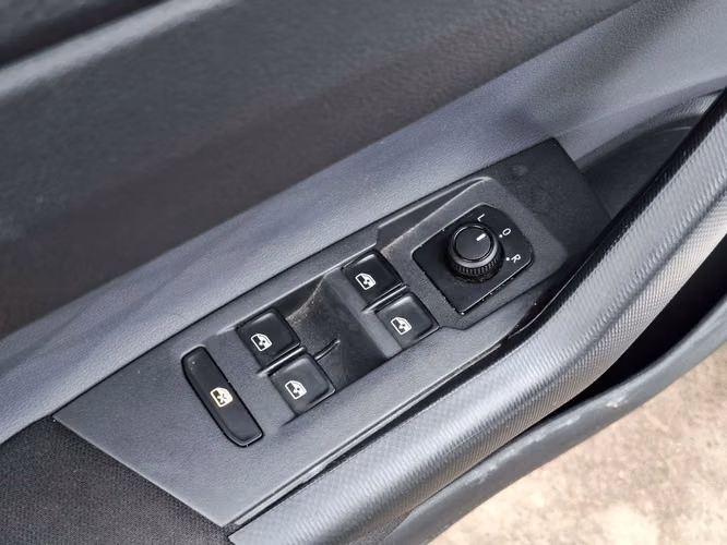 VOLKSWAGEN POLO 2025