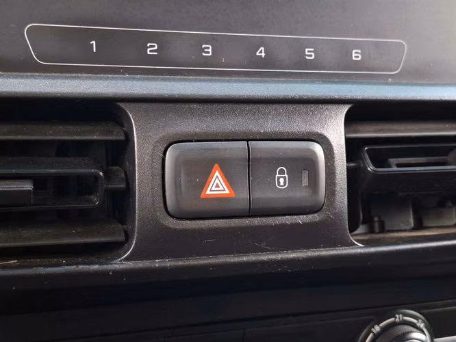 PEUGEOT PARTNER 2023 - Imagen 20
