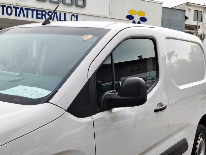 PEUGEOT PARTNER 2024 - Imagen 5