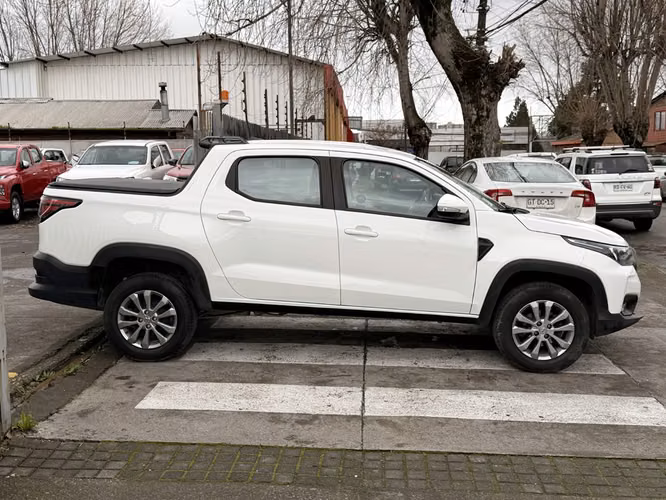 RAM 700 2024