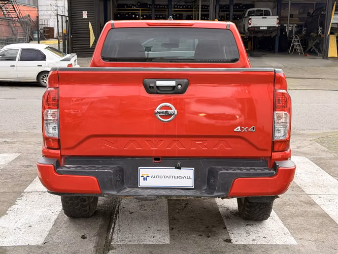 NISSAN NAVARA 2022