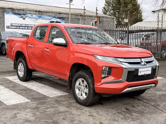 MITSUBISHI L200 2023
