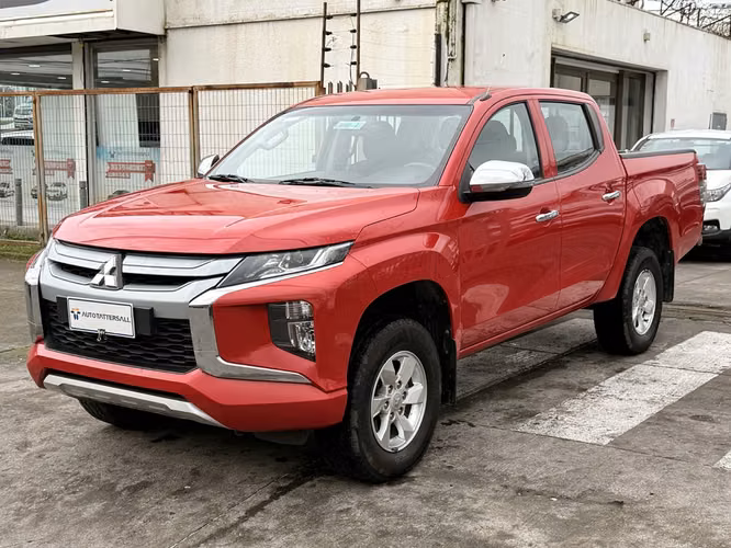 MITSUBISHI L200 2023