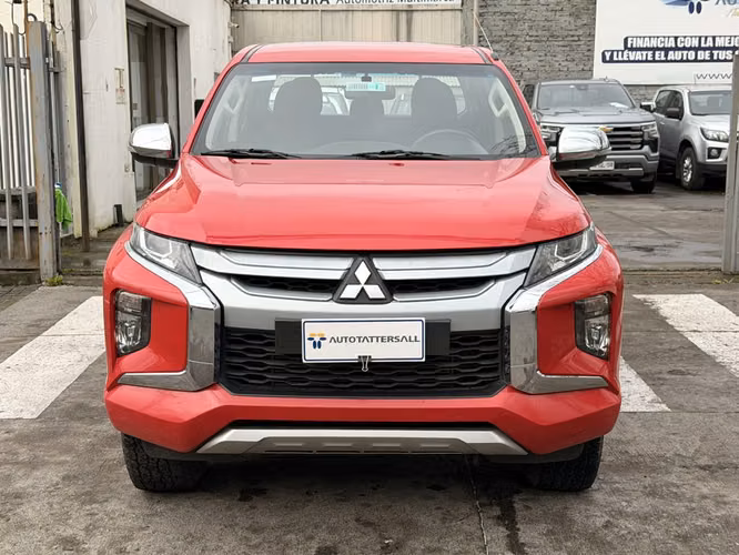 MITSUBISHI L200 2023