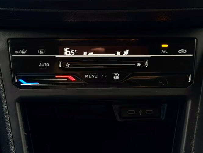 VOLKSWAGEN POLO POLO 1.4 TSI AT GTS - 2025 | 2918