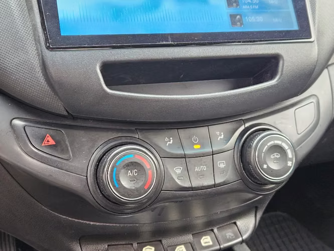 Chevrolet Sail  1.5 LT SMART 4X2 MT 4P 2022
