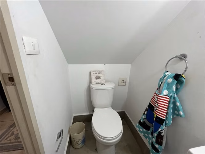 Casa en arriendo en Padre Hurtado 3 dormi 1 estar 3 baños