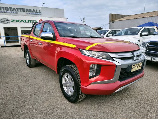 MITSUBISHI L200 2023
