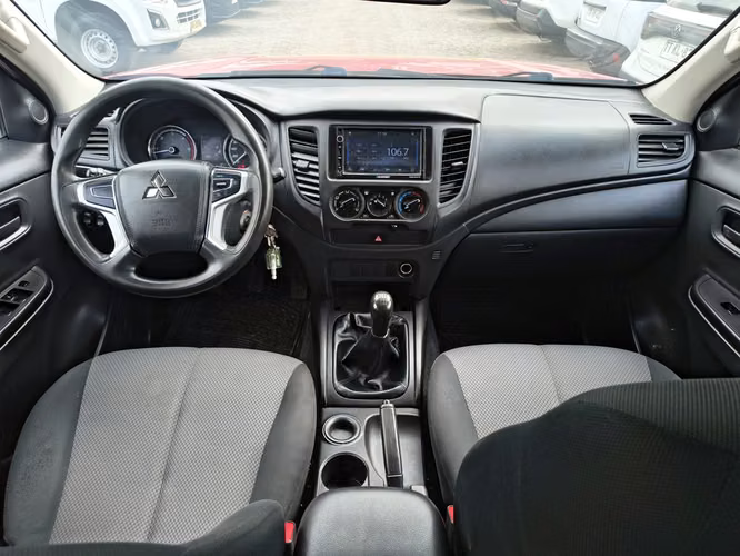MITSUBISHI L200 2023