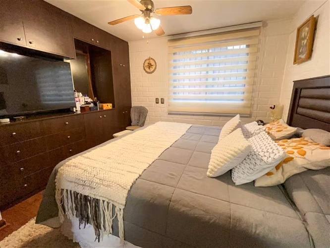 Casa en venta de 5 dorm. en Villa Alemana - Sector Sur