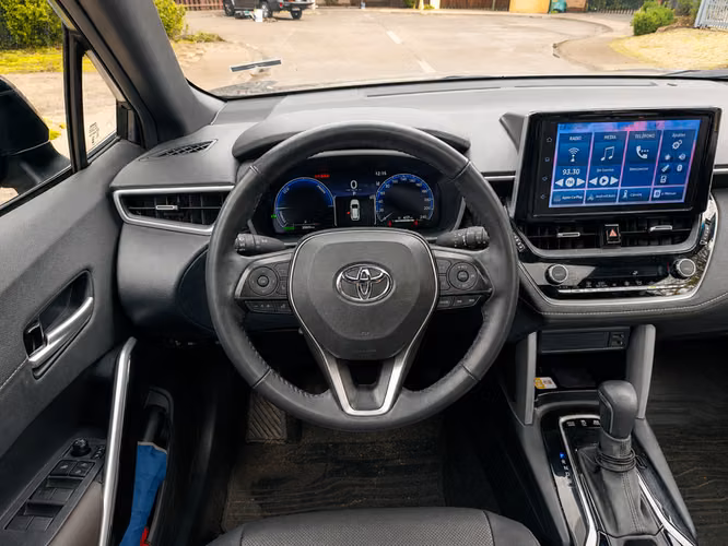 TOYOTA COROLLA CROSS 1.8 SEG CVT - 2025 | 2920