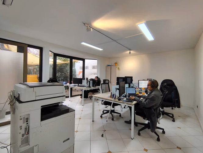 Gran casa Comercial o Residencial