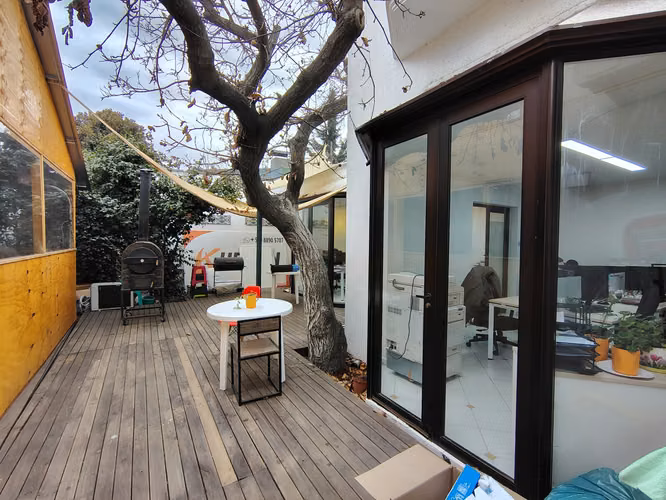 Gran casa Comercial o Residencial