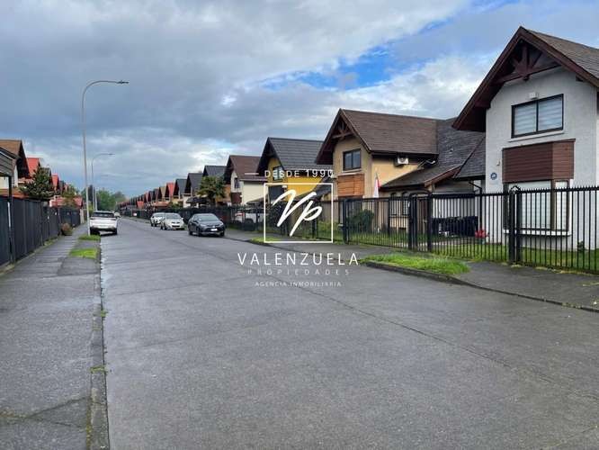 Barrio Pehuén Casa Familiar Amplios Espacios y Gran Conectividad
