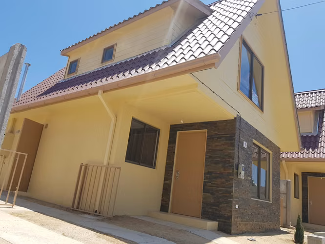 CASA INDIVIDUAL 3D3B CONDOMINIO JARDINES DE PEÑABL