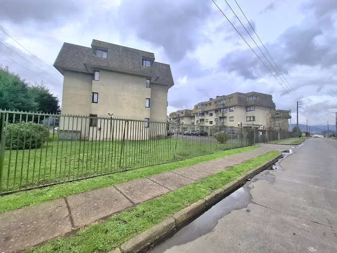 Arriendo Amplio Departamento Condominio Los Castaños Sector UFRO Temuco