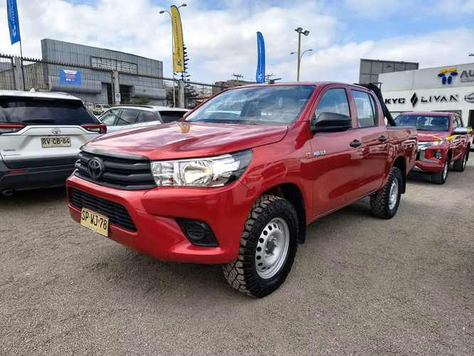 TOYOTA HILUX 2023