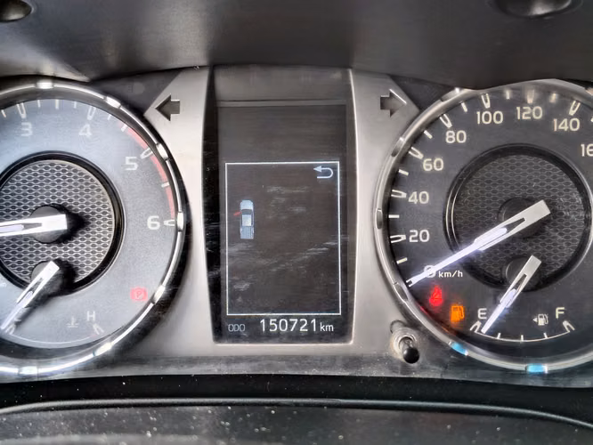 TOYOTA HILUX 2023 - Imagen 13
