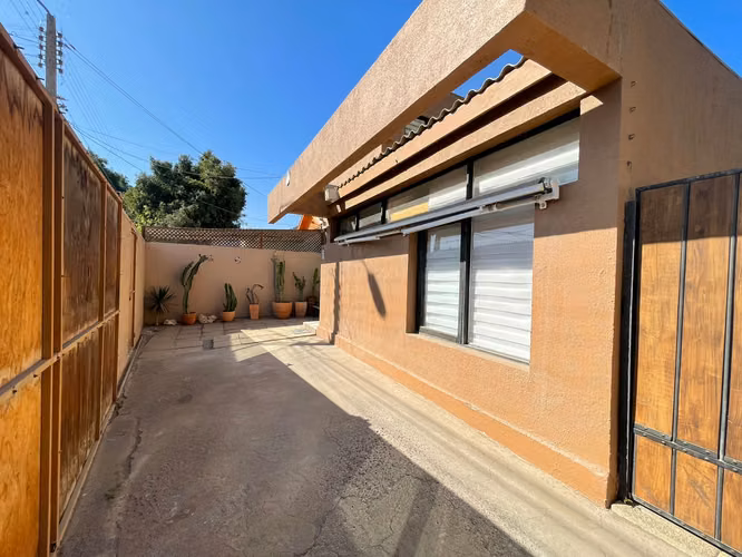Arriendo Casa Amplia con Piscina – Sector Copayapu, Copiapó