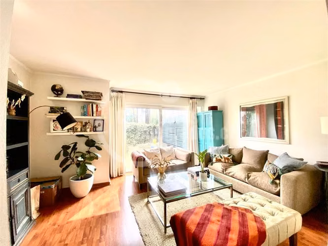Casa en arriendo de 4 dorm. en Tabancura, Vitacura