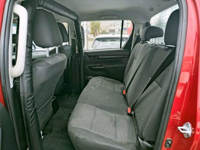TOYOTA HILUX 2023 - Imagen 15