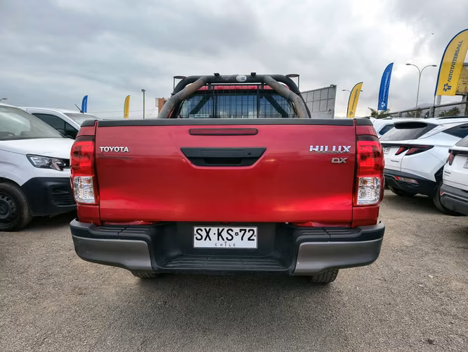 TOYOTA HILUX 2023 - Imagen 6