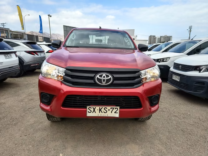 TOYOTA HILUX 2023 - Imagen 2
