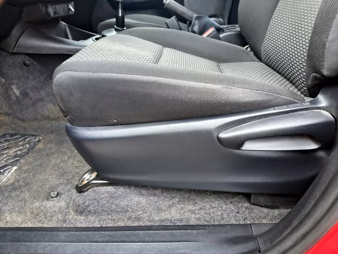 TOYOTA HILUX 2023 - Imagen 9