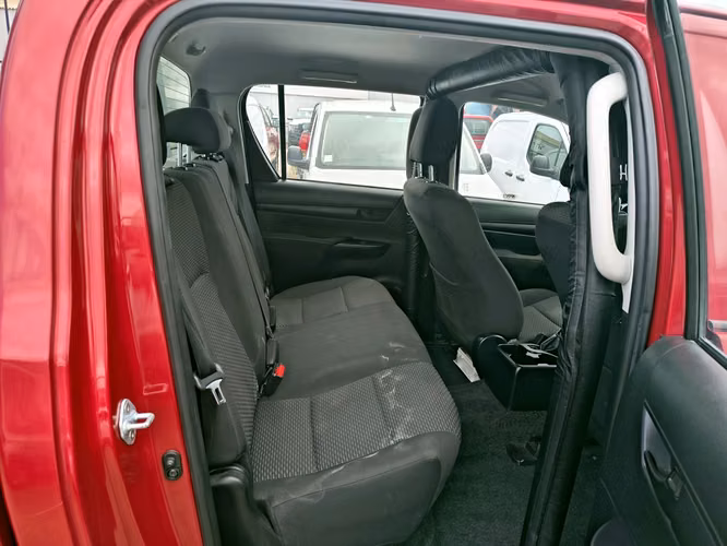 TOYOTA HILUX 2023 - Imagen 20