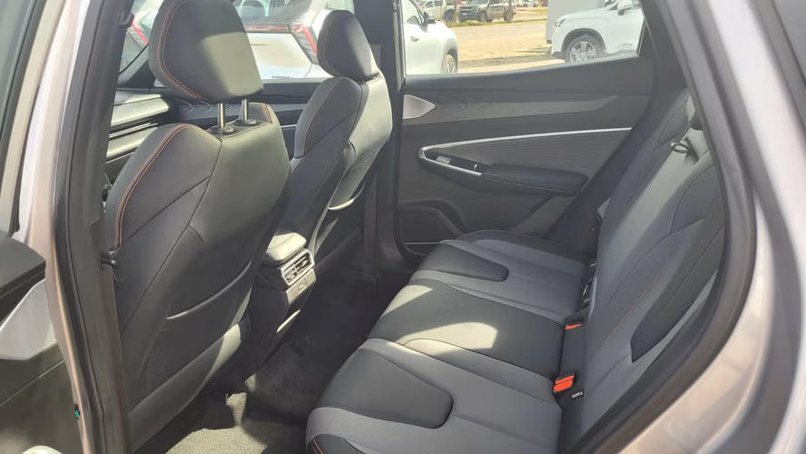 Geely CITYRAY 1.5 FULL AUT. 1.5 • 4x2 • Automática • 2026 - Imagen 11